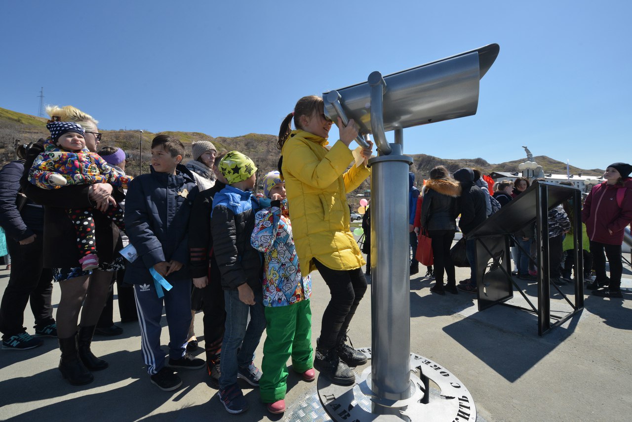 В Невельске была открыта первая в России смотровая площадка для наблюдения за сивучами
